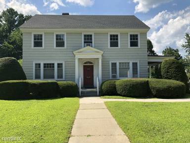 Main picture of 440 South St