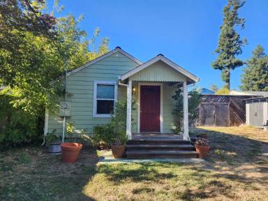 Main picture of 631 Grandberg Ct