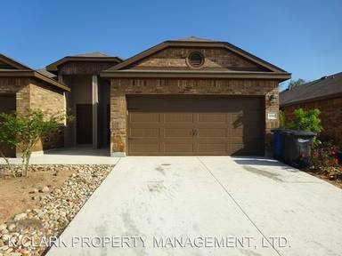 Main picture of 1020 Carolyn Cv