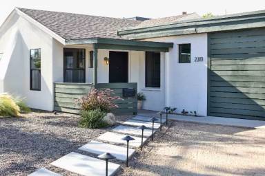 Main picture of 2310 E Virginia Ave