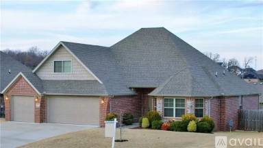 Main picture of 1460 Abbey Ln