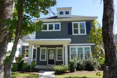 Main picture of 812 Chair Rd