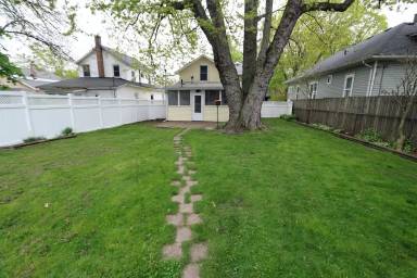 Main picture of 910 Court St