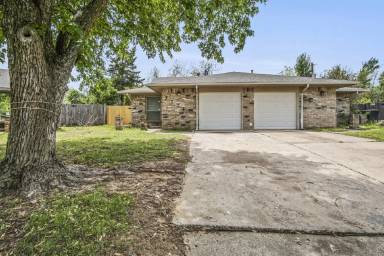 Main picture of 7224 NW 5th St