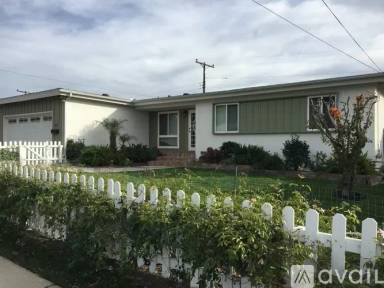 Main picture of 8025 Laird St