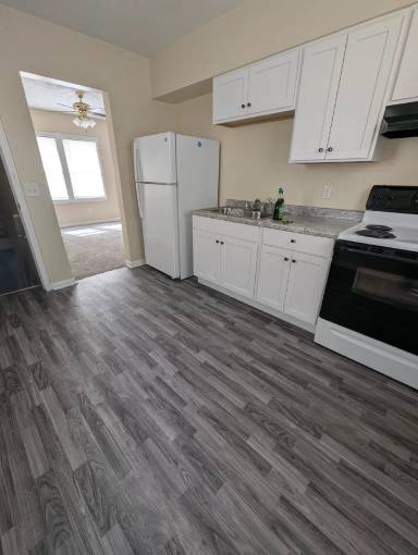 Main picture of 5719 N 33rd Ave