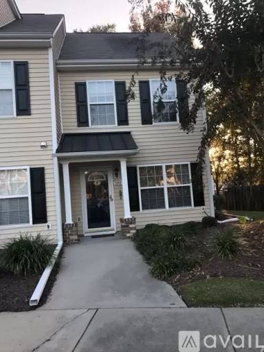 Main picture of 100 Barnacle Ln
