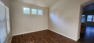 Main picture of 7532 Shelby St
