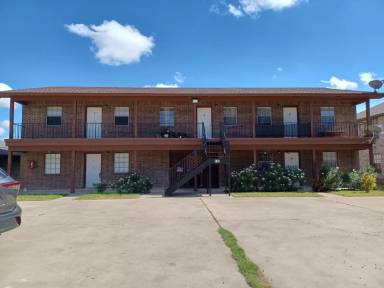 Main picture of 512 Gastel Cir
