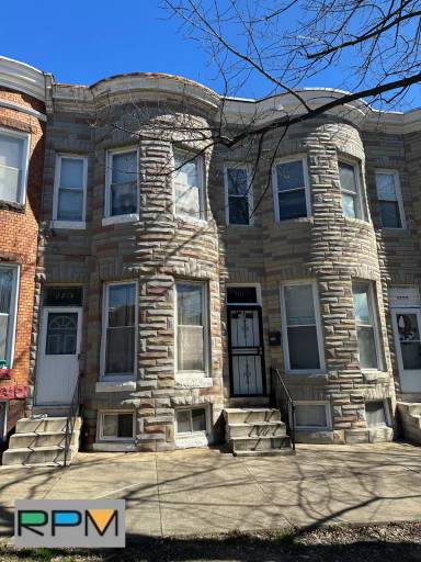 Main picture of 2711 Parkwood Ave