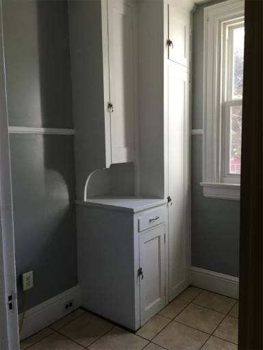 Main picture of 541 W Philadelphia St