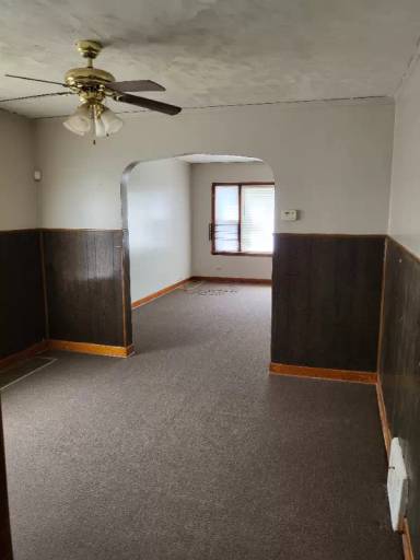 Main picture of 120 E 119th Pl