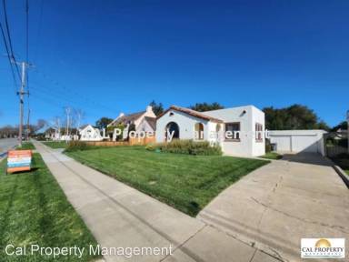 Main picture of 215 E Acacia St
