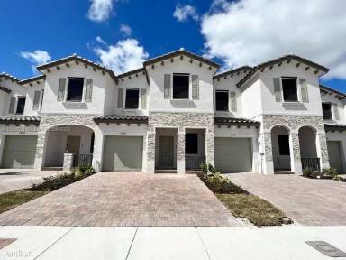 Main picture of 24480 SW 119th Pl