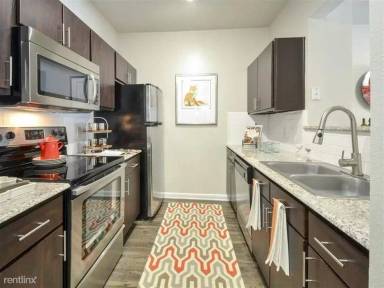 Main picture of 6550 Bertner Ave