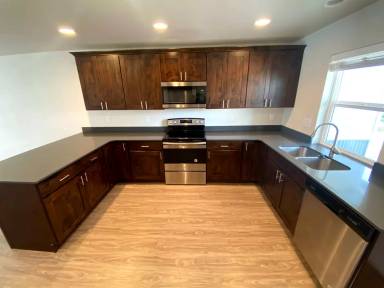 Main picture of 1095 N 14th Ave
