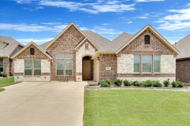 Main picture of 234 Ovaletta Dr