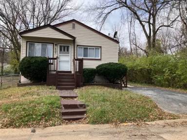 Main picture of 609 Cunniff Pl
