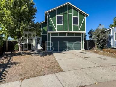 Main picture of 6470 Chantilly Pl