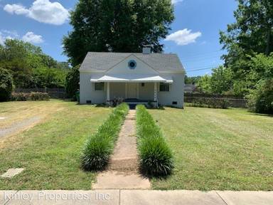Main picture of 4015 Sarah Dr