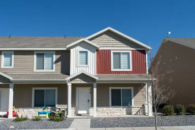 Main picture of 418 S 1580 E