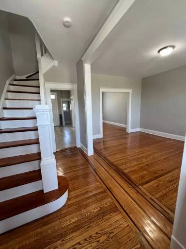 Main picture of 2002 Presstman St