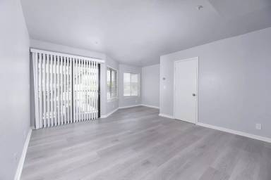 Main picture of 4050 Castro Valley Blvd