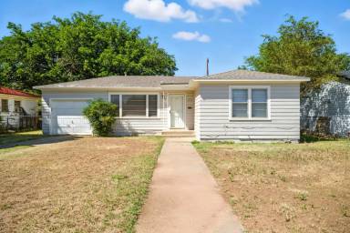 Main picture of 4208 42nd St