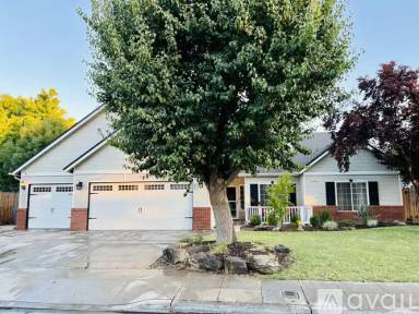 Main picture of 136 Bedford Ave