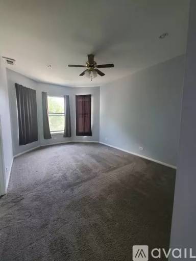Main picture of 2302 N Hamlin Ave