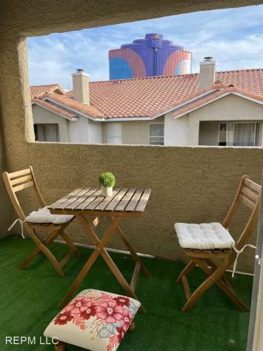 Main picture of Flamingo Palms Villas