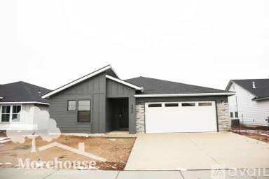 Main picture of 4024 N Edessa Ave