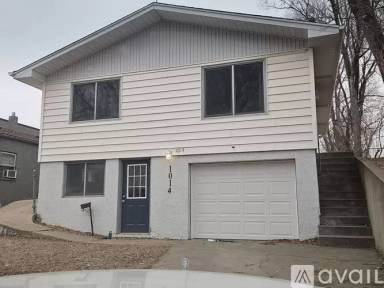 Main picture of 1014 N Spring Ave