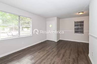 Main picture of 5589 Lochinvar Rd