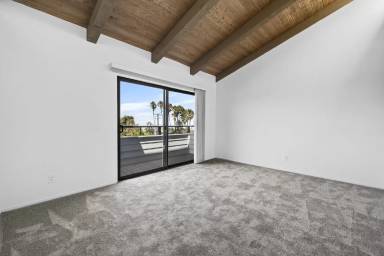 Main picture of 414 Calle Miramar