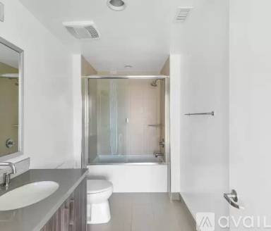 Main picture of 11900 Courtleigh Dr