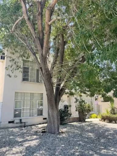 Main picture of 1122 S Clark Dr