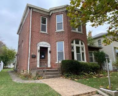 Main picture of 1121 Avenue F