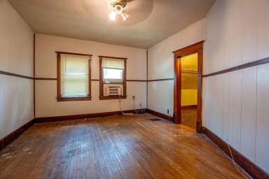 Main picture of 2511 N 49th St