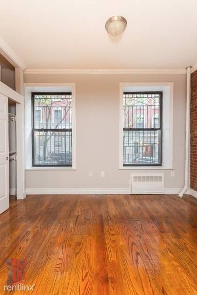 Main picture of 309 W 97th St