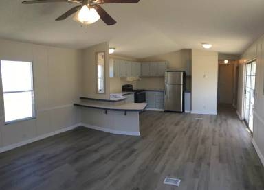Main picture of 122 Redwood Ln