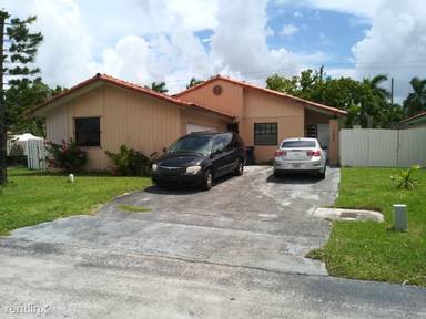 Main picture of 10840 SW 159th Ter