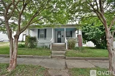 Main picture of 409 Lovenia Ave