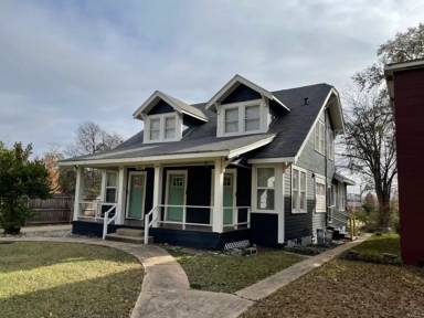 Main picture of 1345 Glen Oak Pl