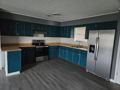 Main picture of 318 L Dubois Rd