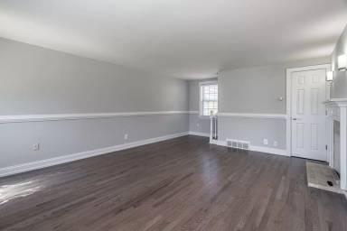 Main picture of 4040 Pilgrim Rd