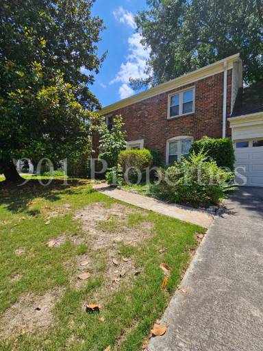 Main picture of 8595 Riverchase Dr