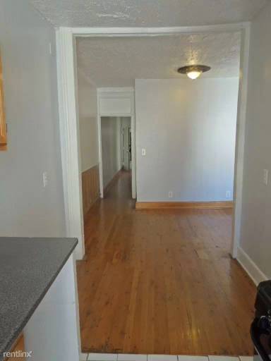 Main picture of 832 Washington Ave