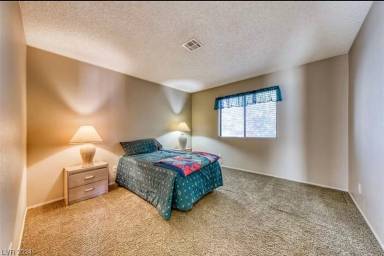 Main picture of 348 Faulkner Ct