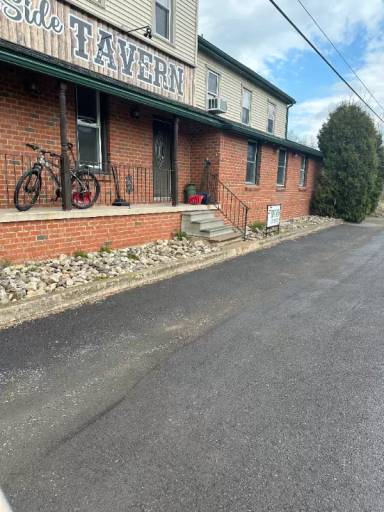 Main picture of 587 Valley Rd